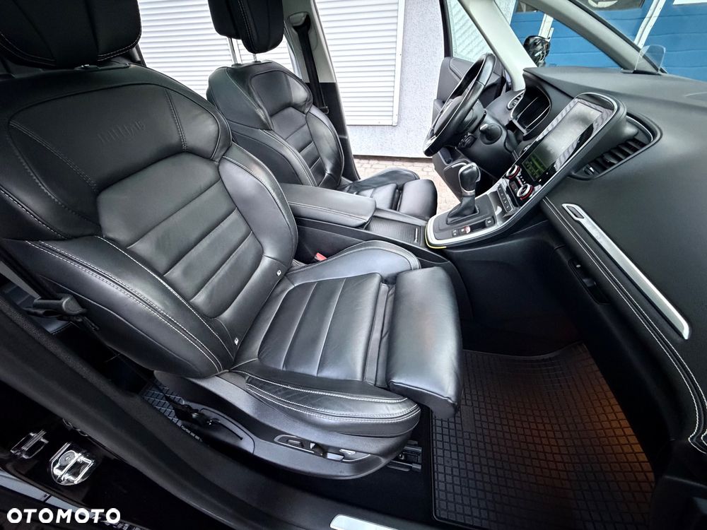 Renault Grand Scenic - 33
