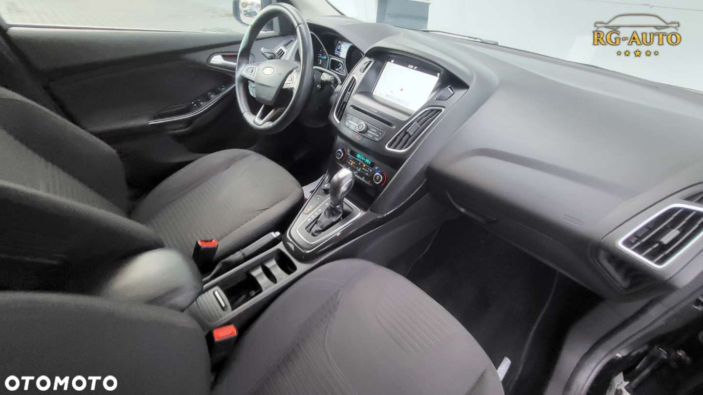 Ford Focus - 26