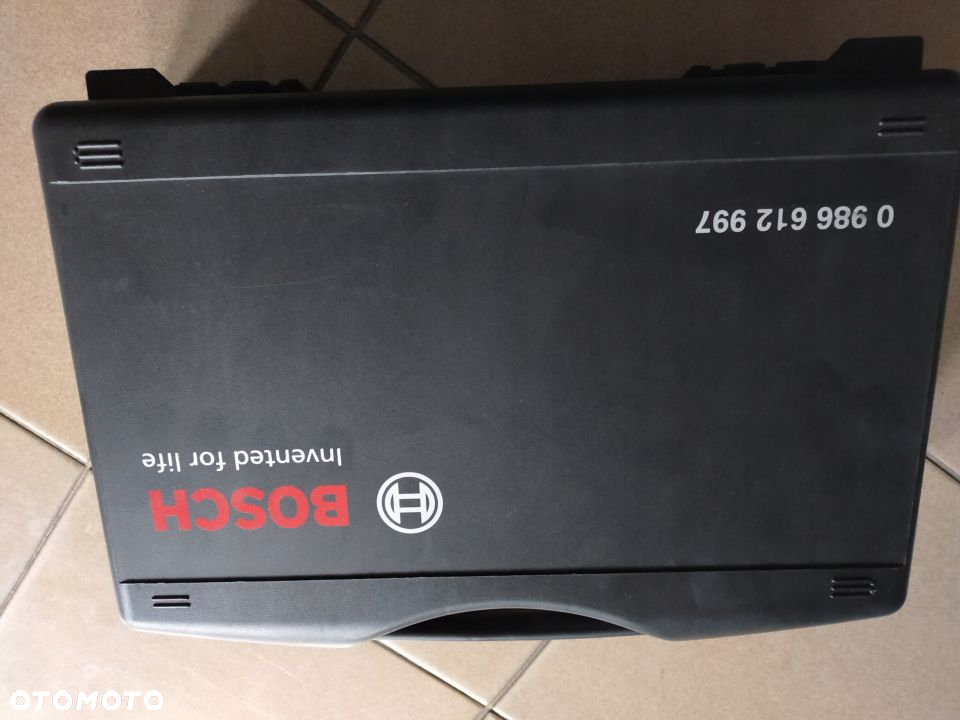 0986610710 3 etap naprawy wtryskiwaczy imadło walizka - 4