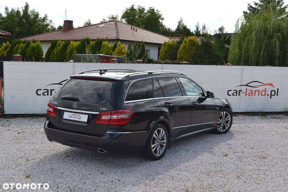 Mercedes-Benz Klasa E 300 BlueTEC 7G-TRONIC Avantgarde - 13