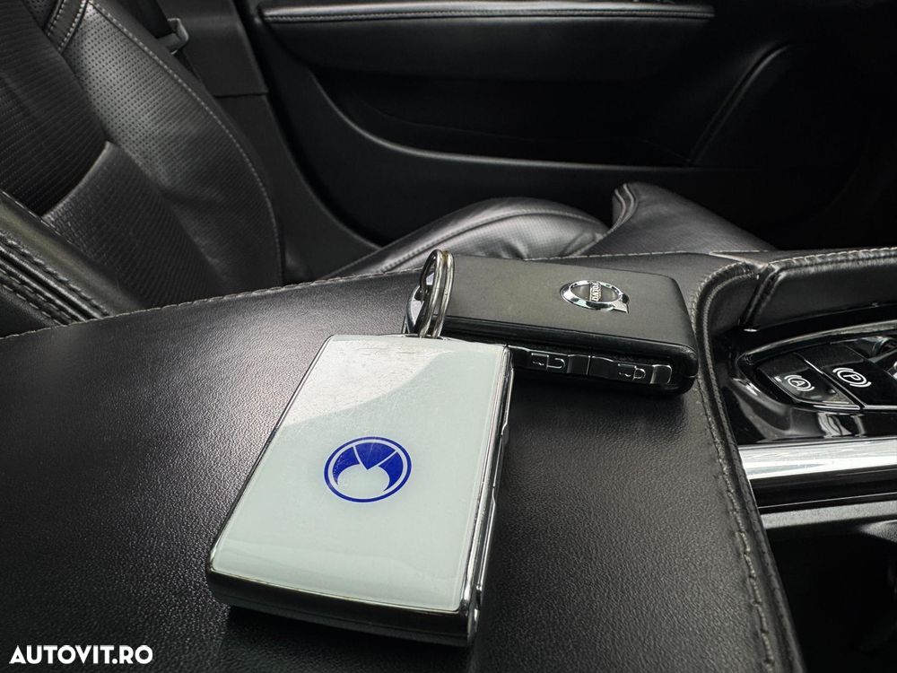 Volvo V90 D5 AWD - 27