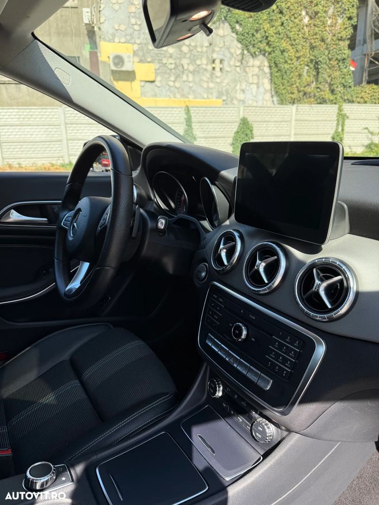 Mercedes-Benz CLA 200 d 4MATIC Aut. - 8