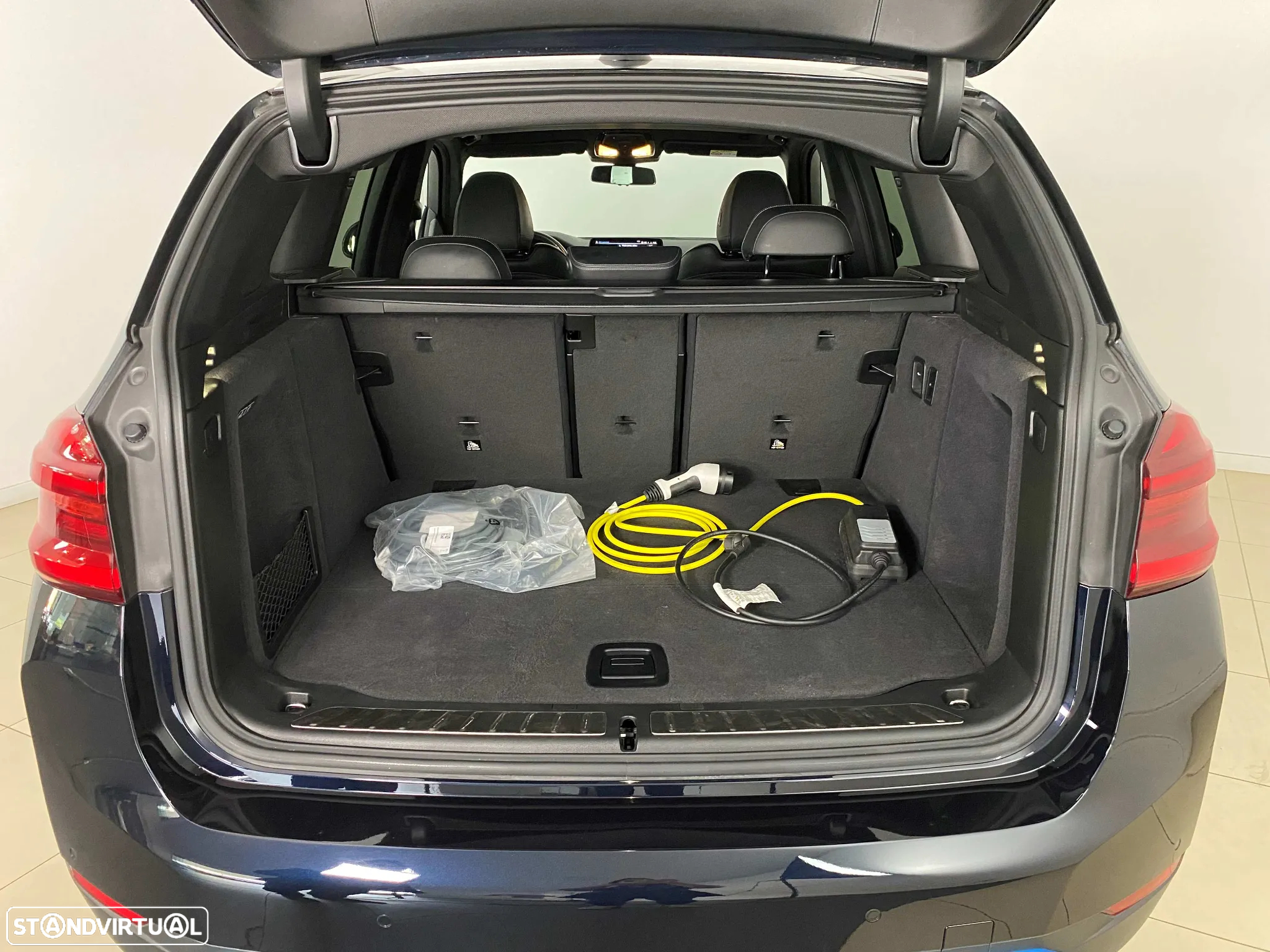 BMW iX3 Impressive - 13
