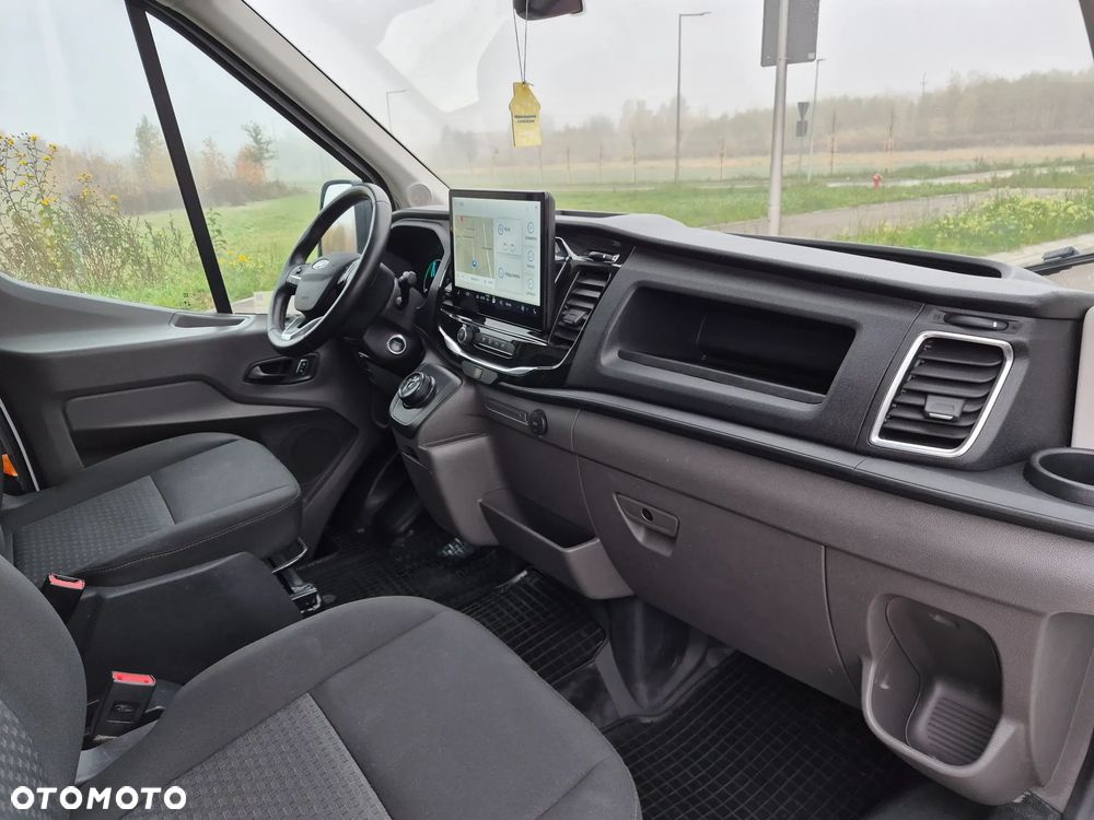 Ford E-TRANSIT Salon PL L3H3 - 9