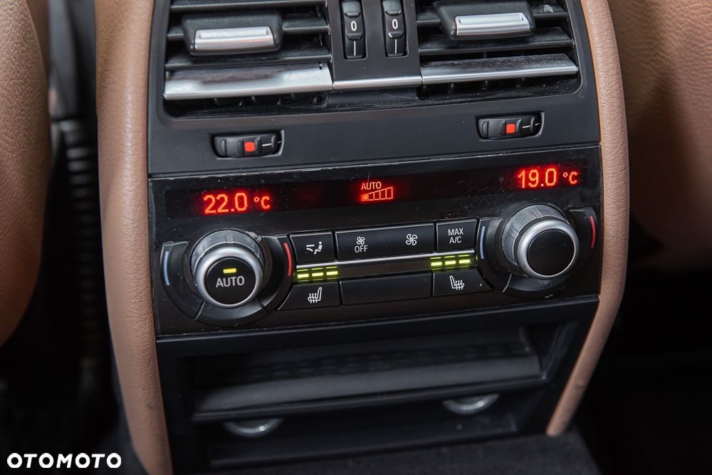 BMW Seria 7 740d xDrive - 21