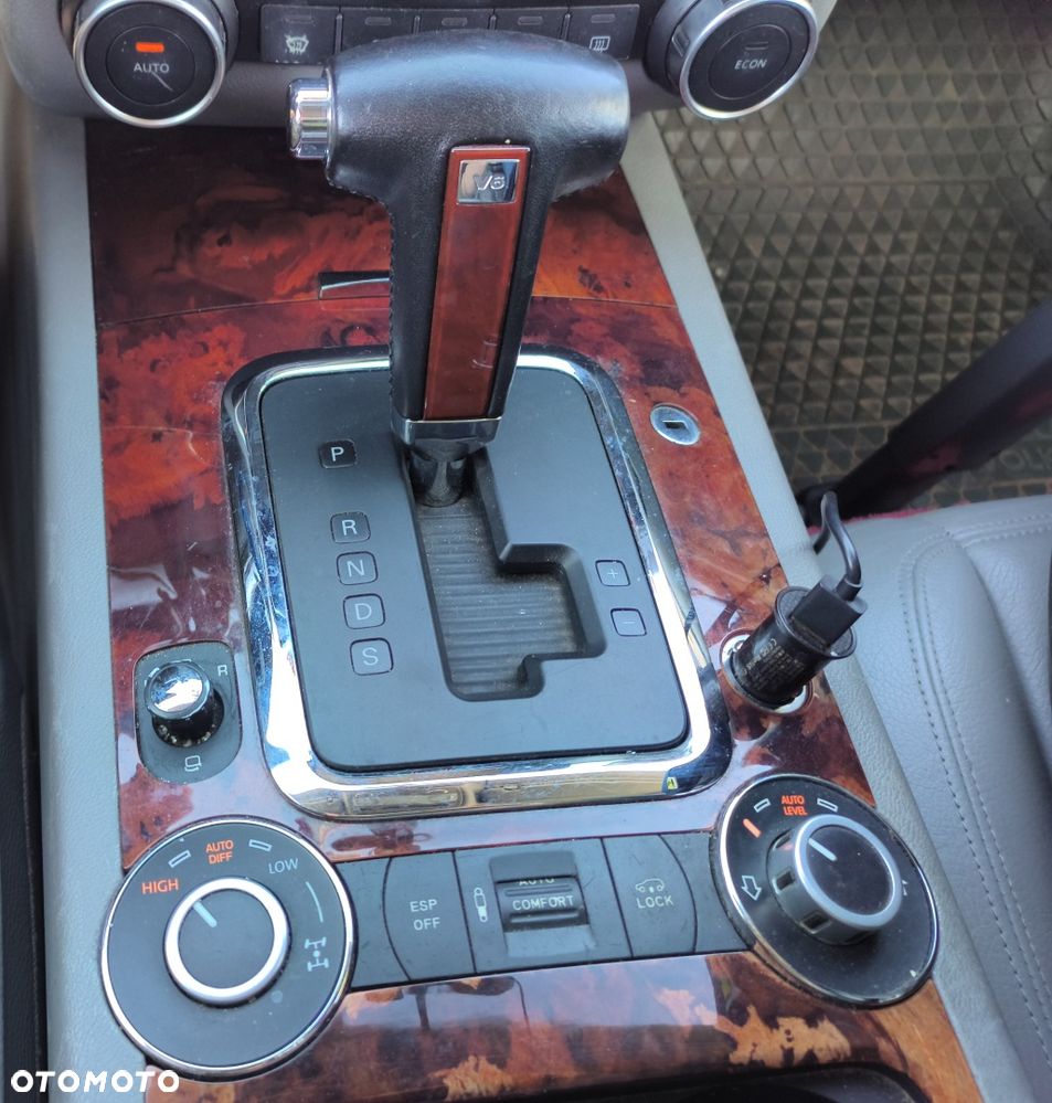 Volkswagen Touareg - 8