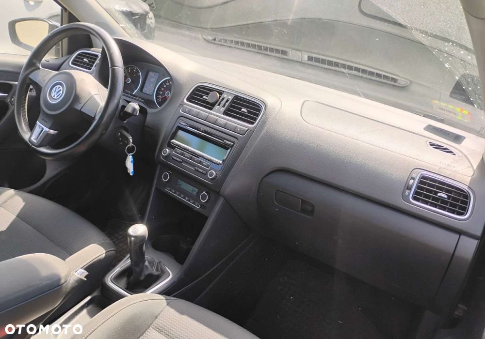 Volkswagen Polo - 8