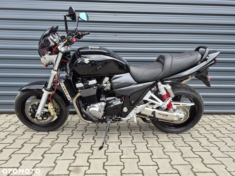 Suzuki GSX - 4