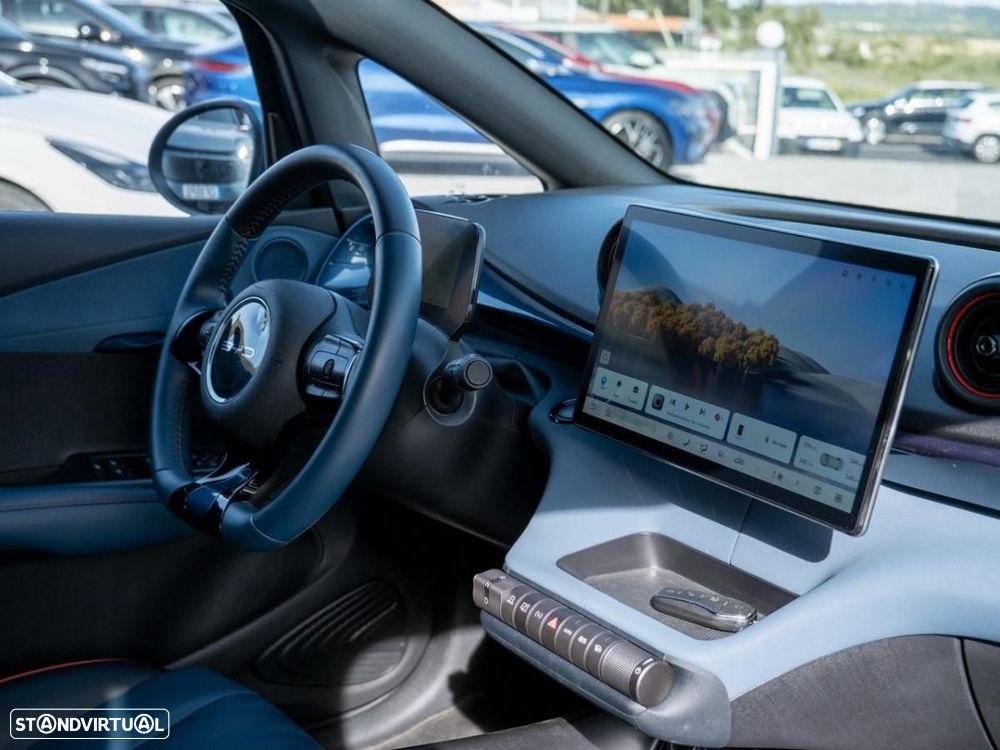 BYD Dolphin 60.4 kWh Design - 18