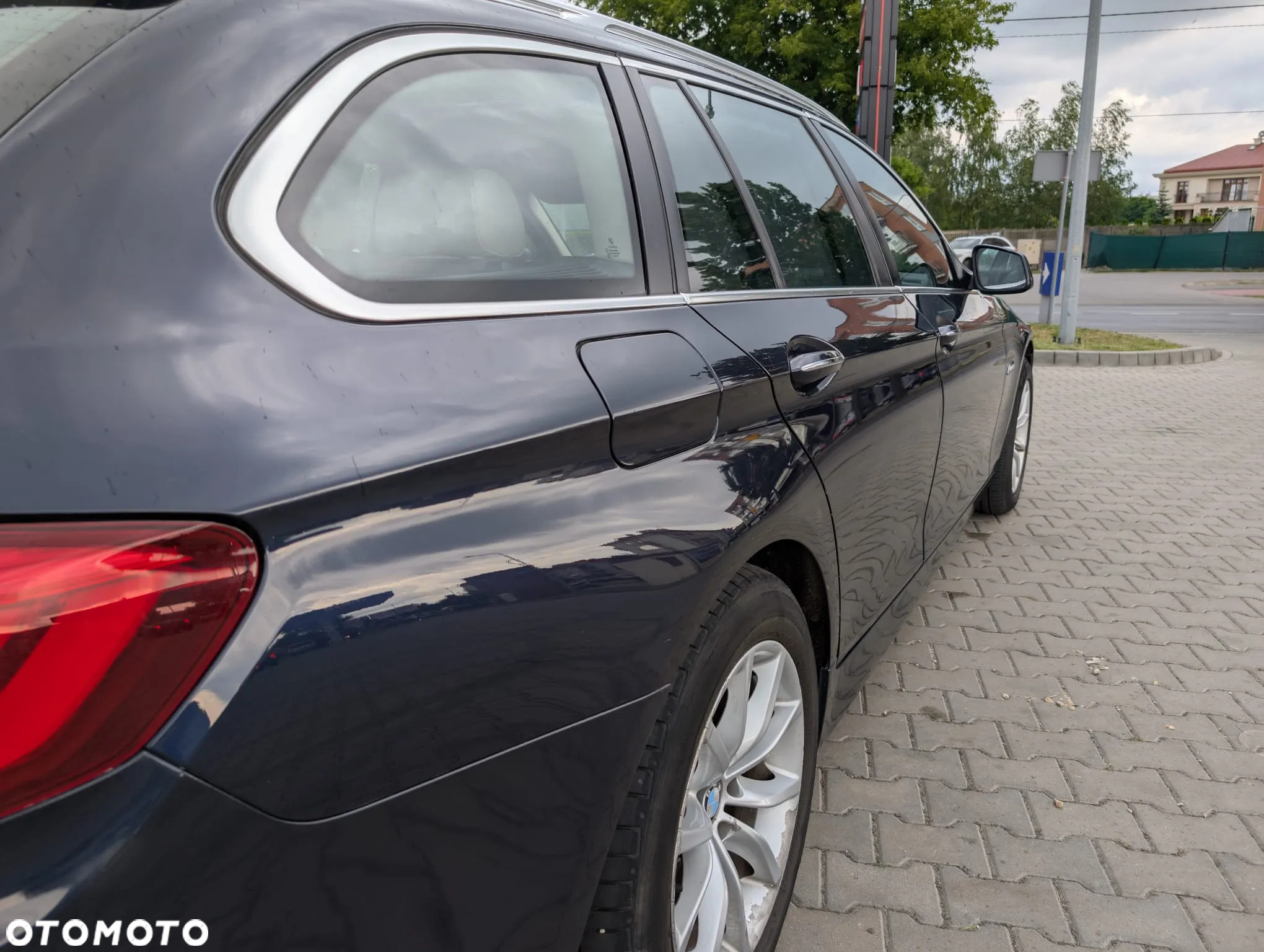 BMW Seria 5 530d xDrive Touring - 8