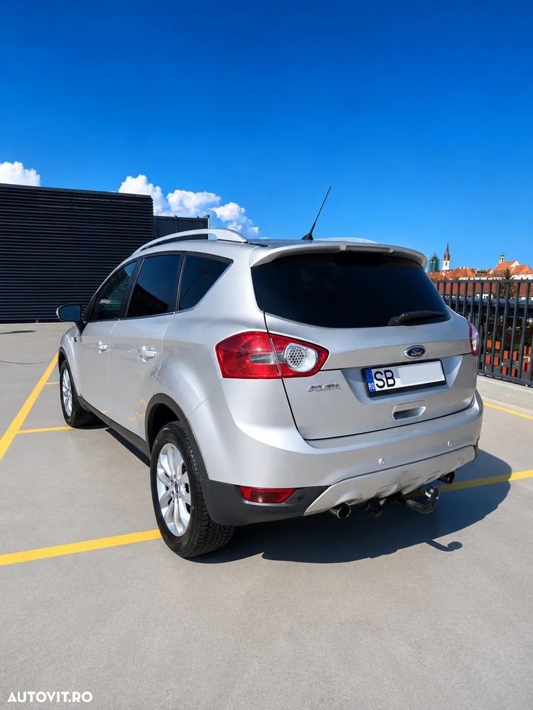 Ford Kuga 2.0 TDCi 4WD Titanium - 4