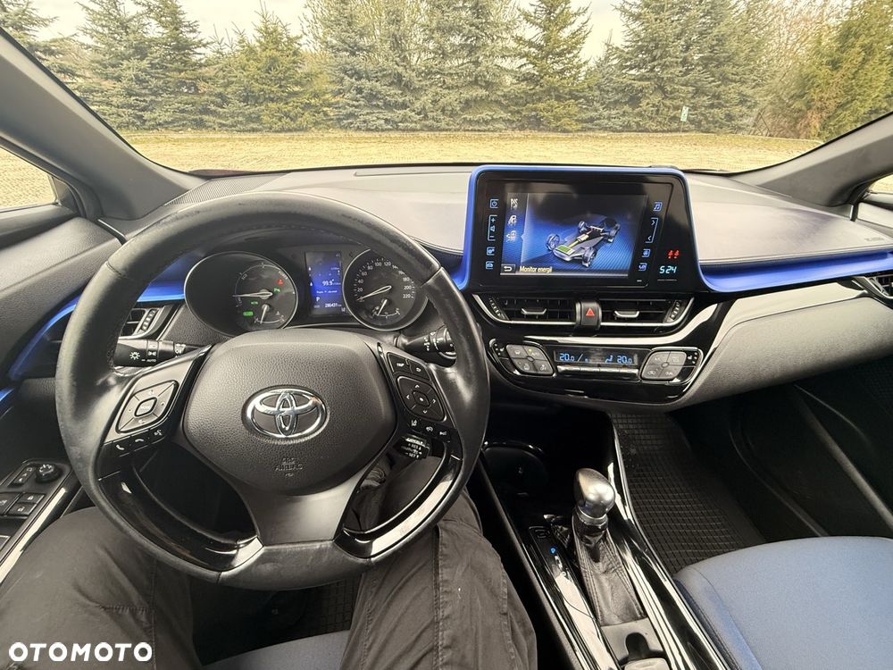 Toyota C-HR - 15