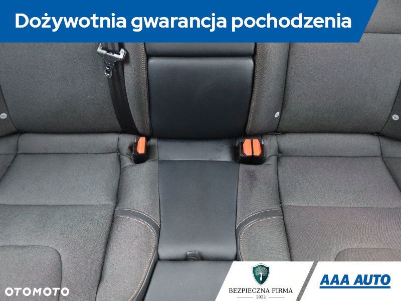 Volvo V40 - 12