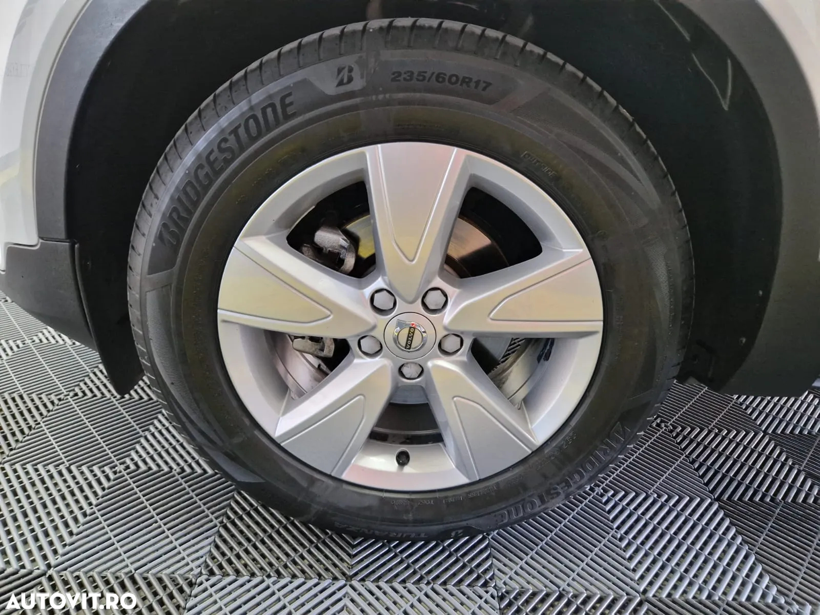 Volvo XC 40 D3 AWD Geartronic Inscription - 24