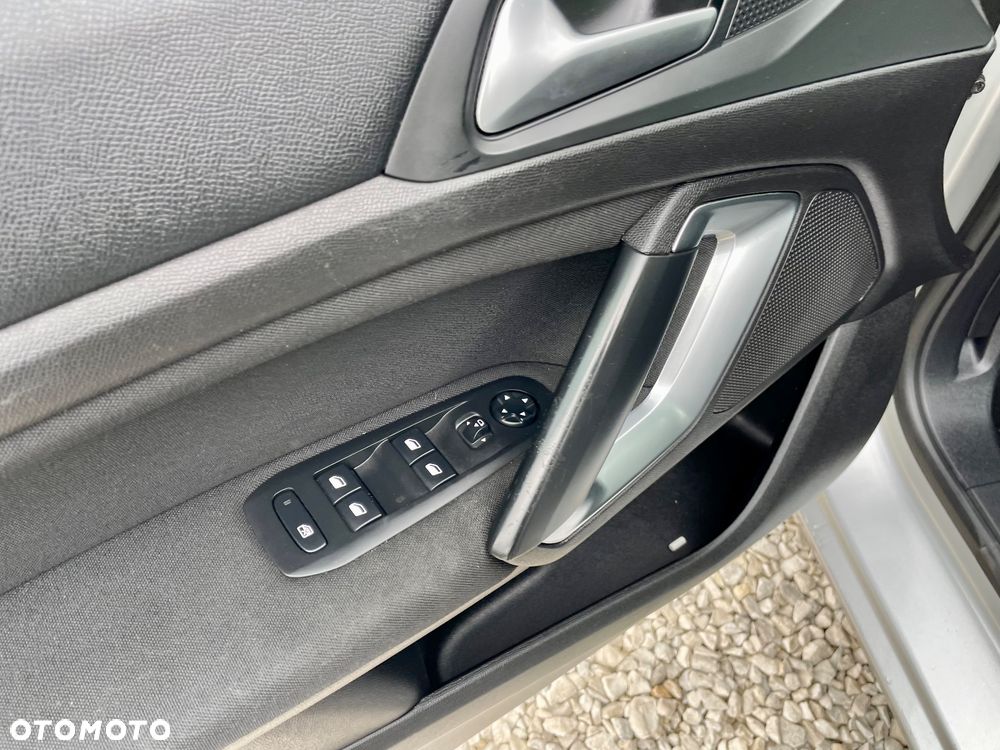 Peugeot 308 BlueHDi 120 Stop & Start Business-Line - 29