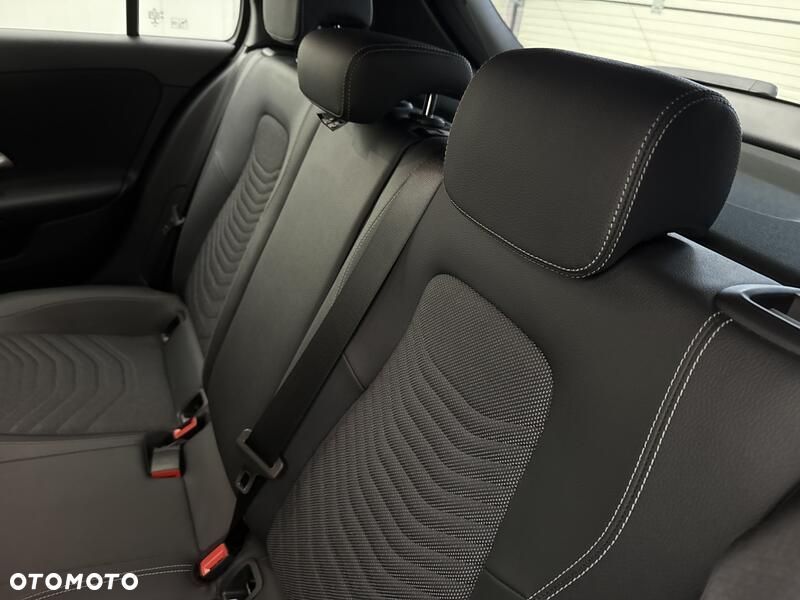 Mercedes-Benz Klasa A 180 7G-DCT - 19