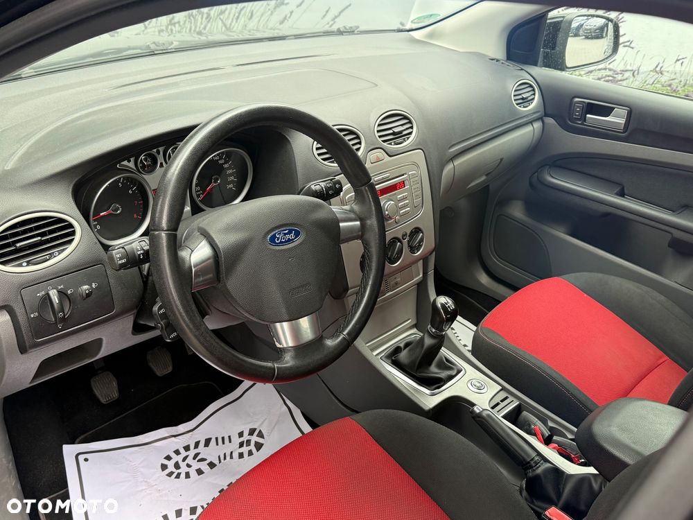 Ford Focus 1.6 Ti-VCT Sport - 5