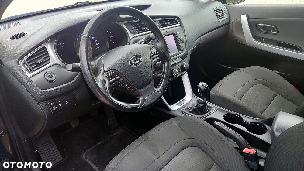 Kia Ceed 1.6 GDI Vision - 8