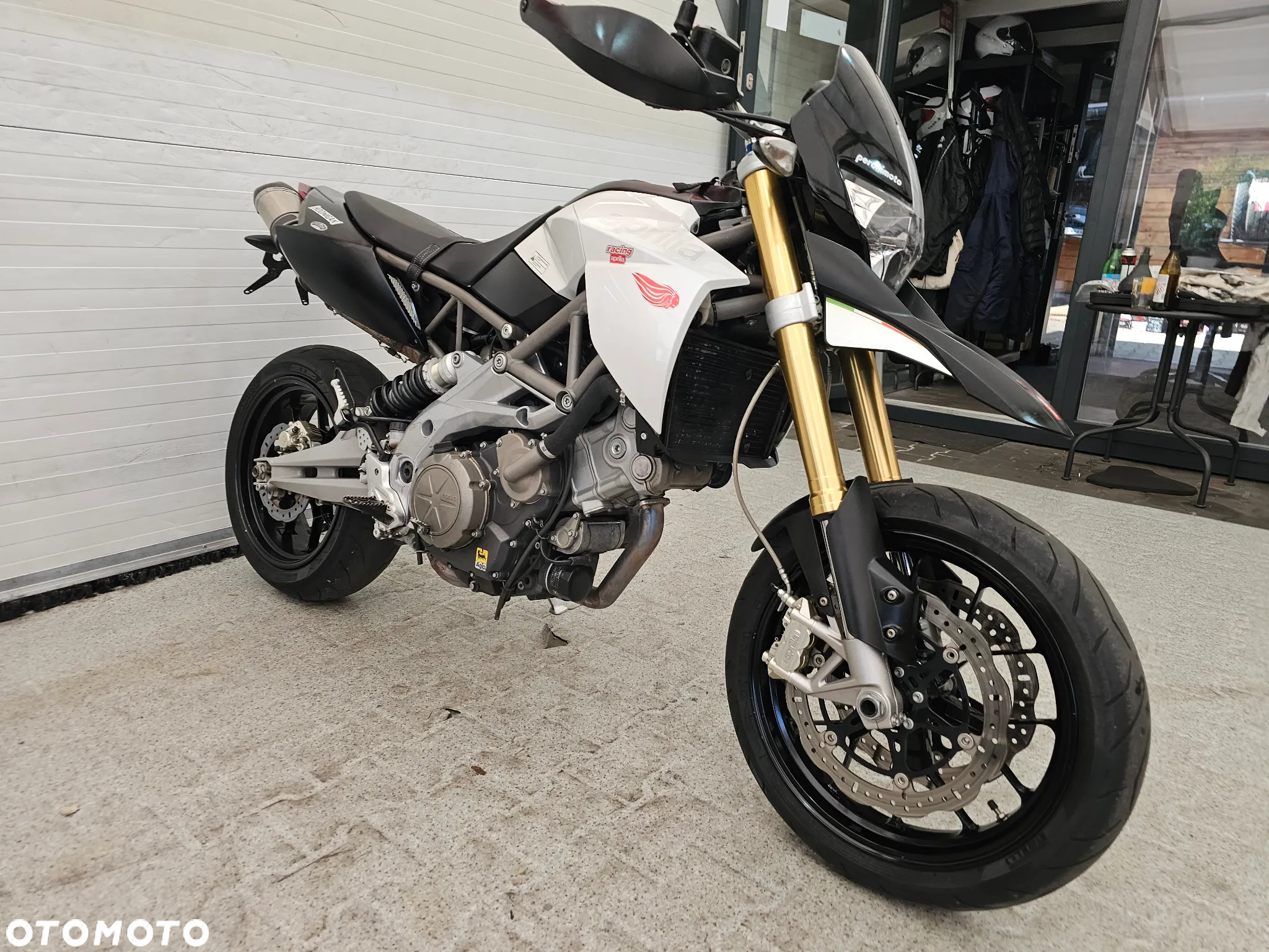 Aprilia Dorsoduro - 12