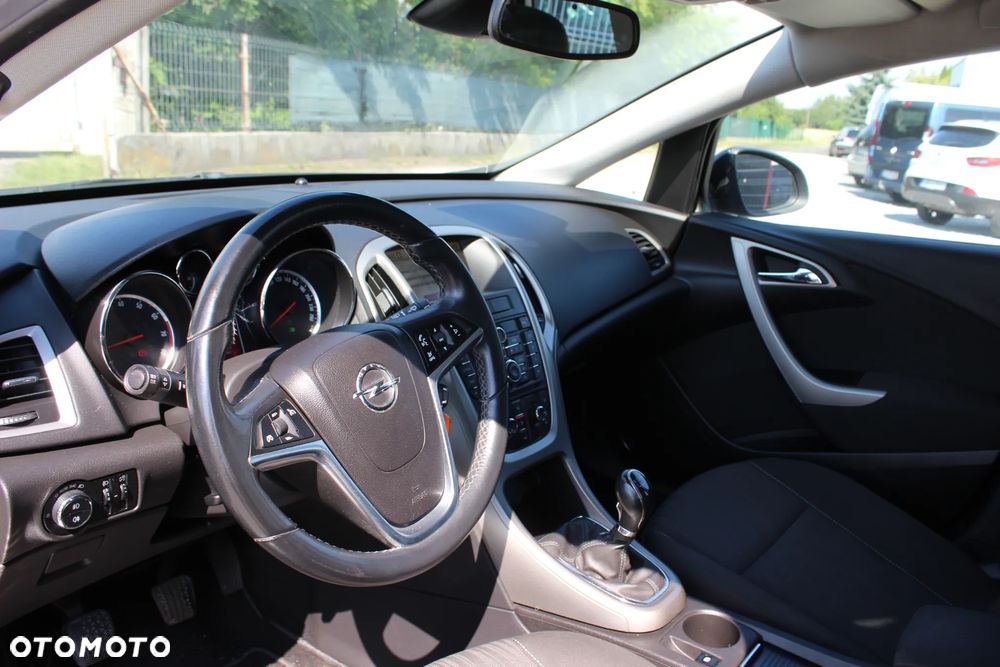 Opel Astra 1.6 NAVI - 17