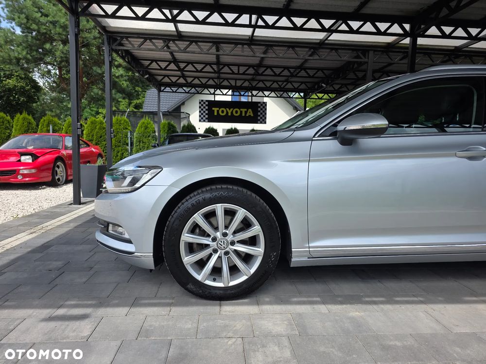Volkswagen Passat - 11