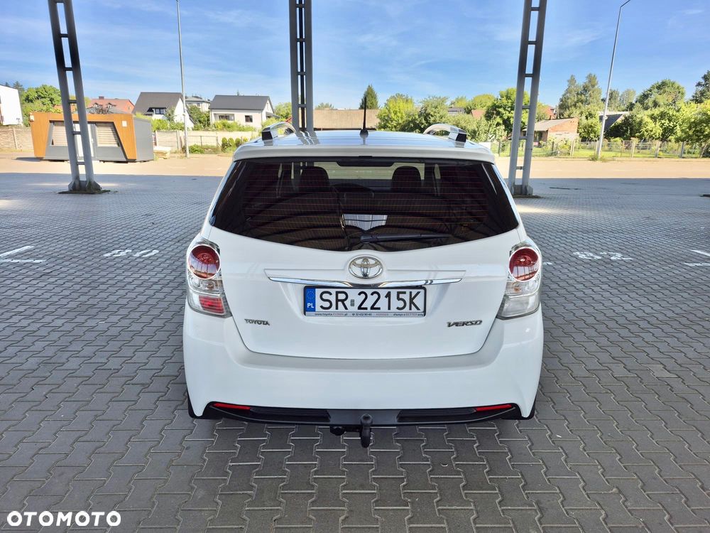 Toyota Verso 1.8 Prestige 7os - 11