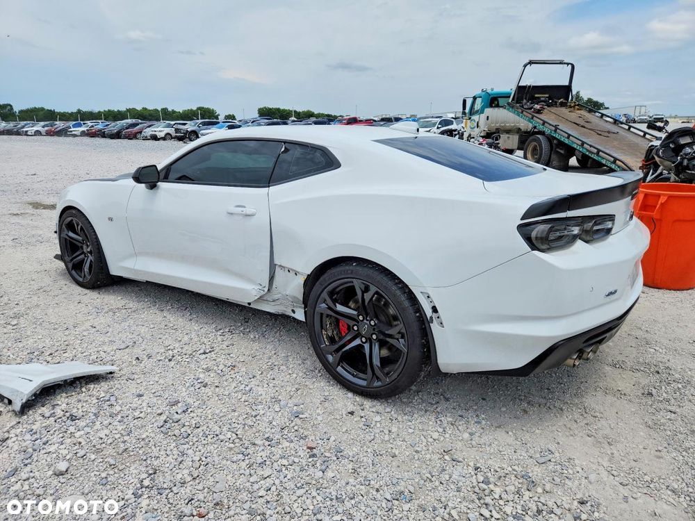 Chevrolet Camaro - 3