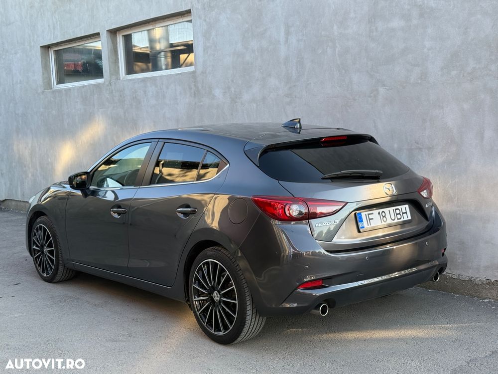 Mazda 3 - 11