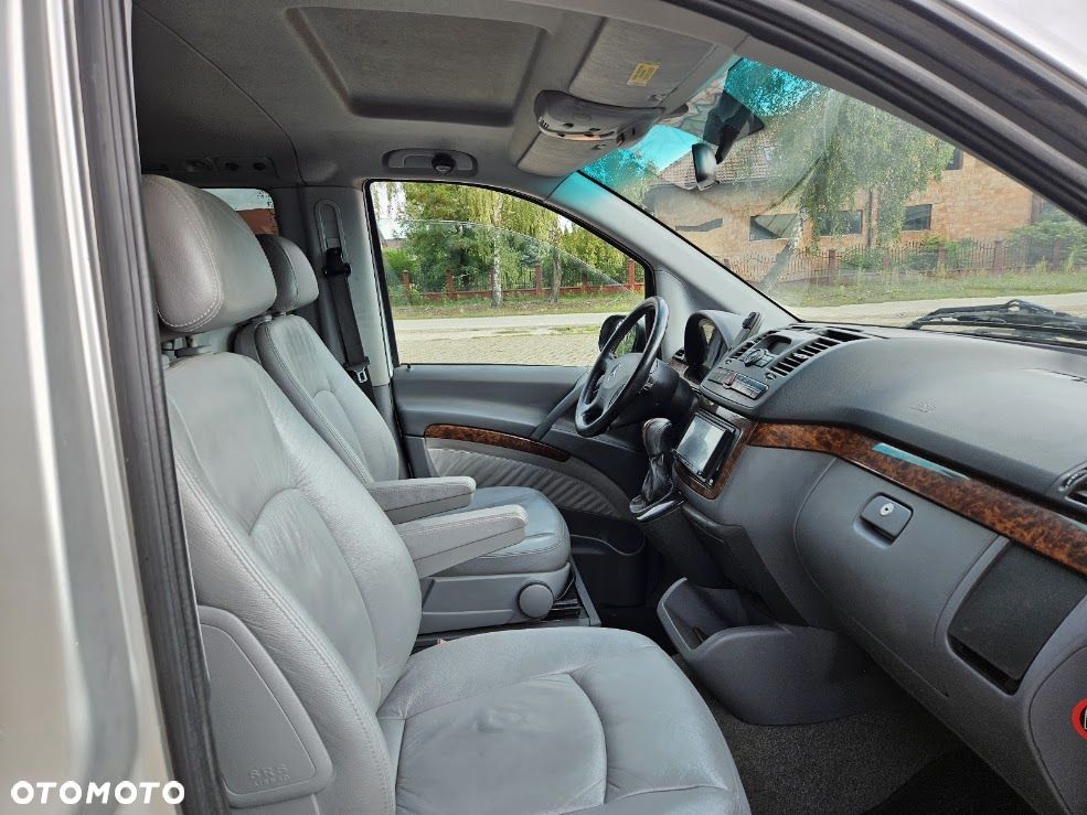 Mercedes-Benz Viano - 10