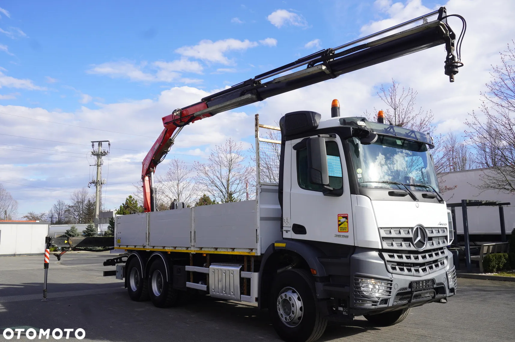 Mercedes-Benz Arocs 2636 burtowy / HDS Fassi F175 7.7 t / 150 tys. km - 13