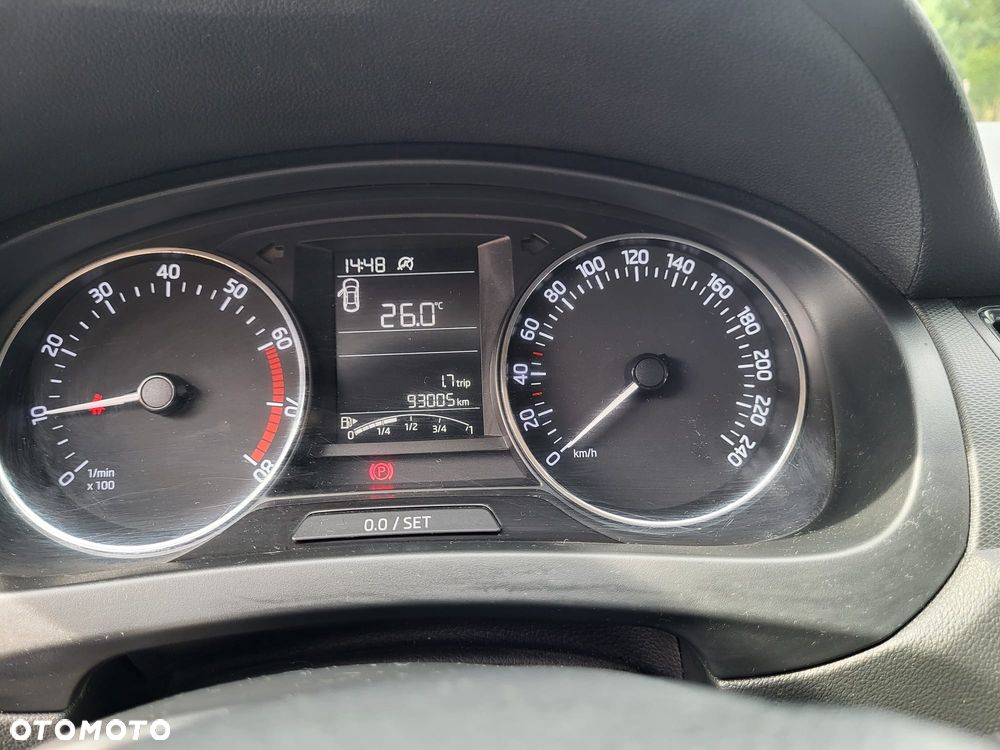 Skoda RAPID 1.2 TSI Ambition - 13