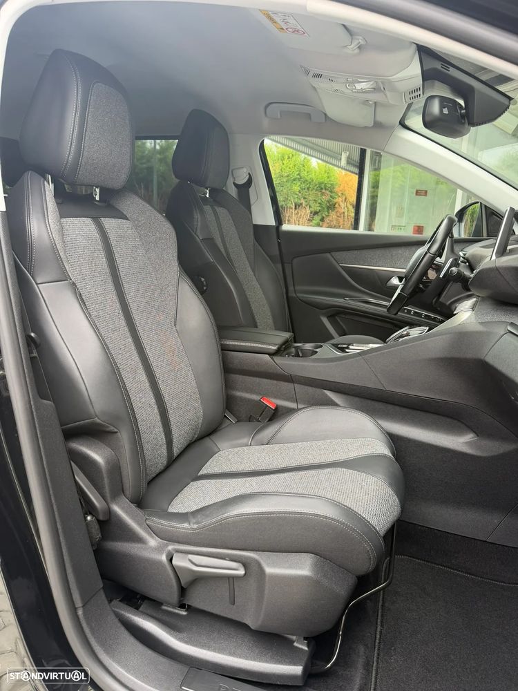 Peugeot 5008 1.5 BlueHDi Allure EAT8 - 25