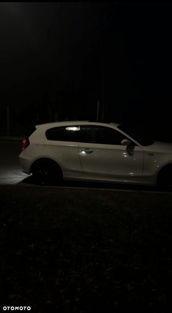 BMW Seria 1 - 25