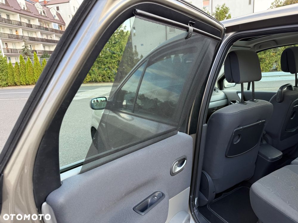 Renault Scenic 2.0 16V Privilege - 39
