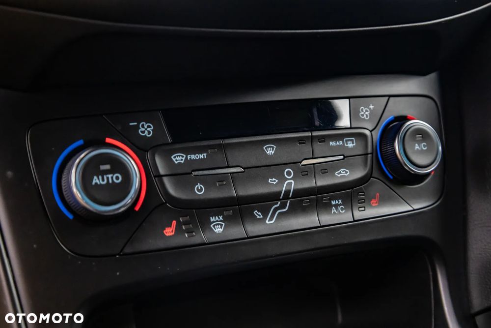 Ford Focus - 27