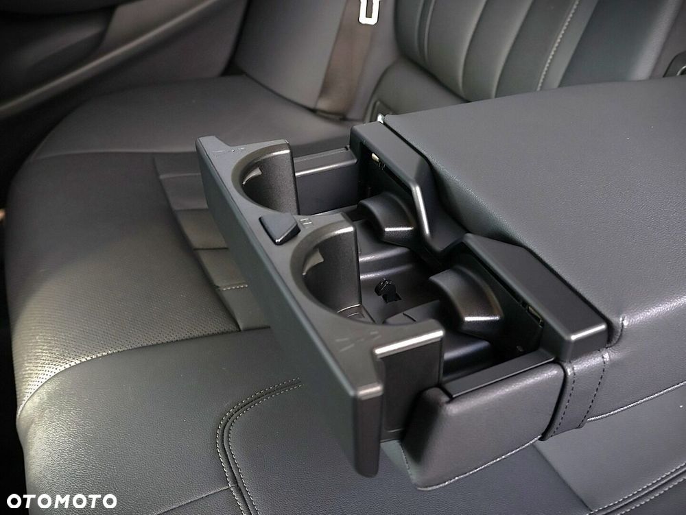 BMW Seria 5 520d xDrive mHEV - 35