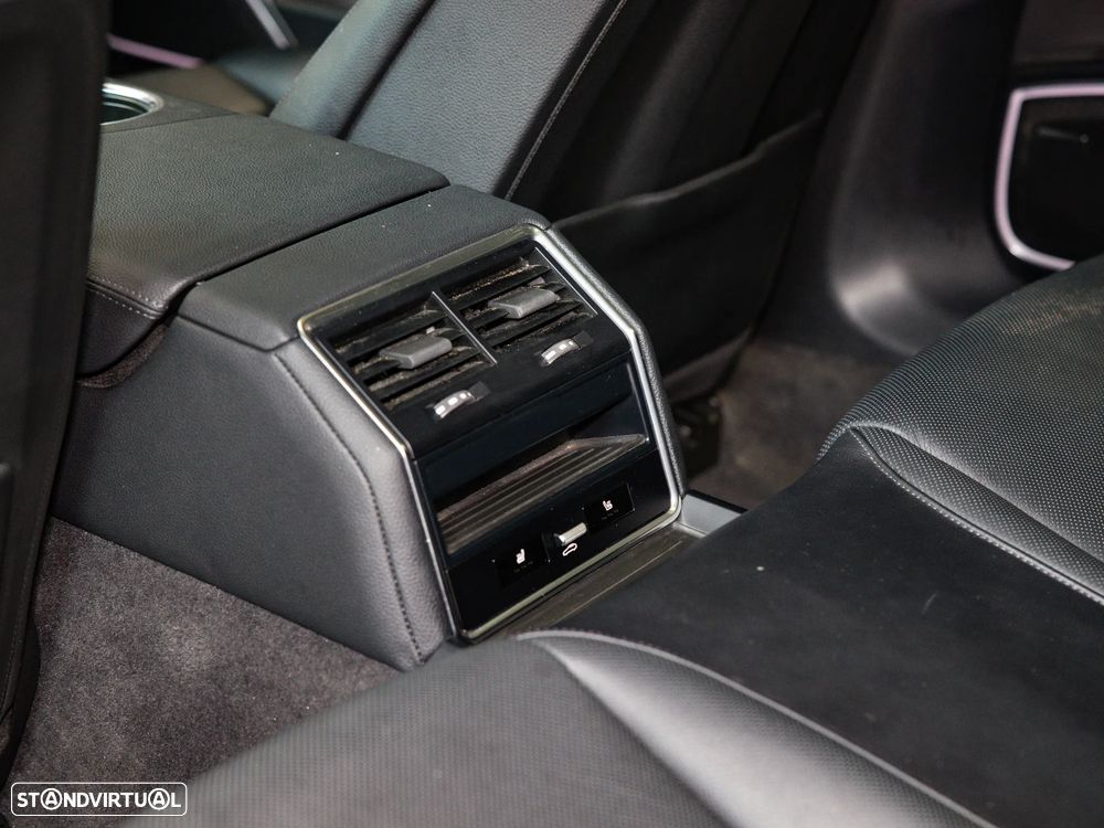 Porsche Panamera Sport Turismo 4 E-Hybrid Platinum Edition PDLS - 33
