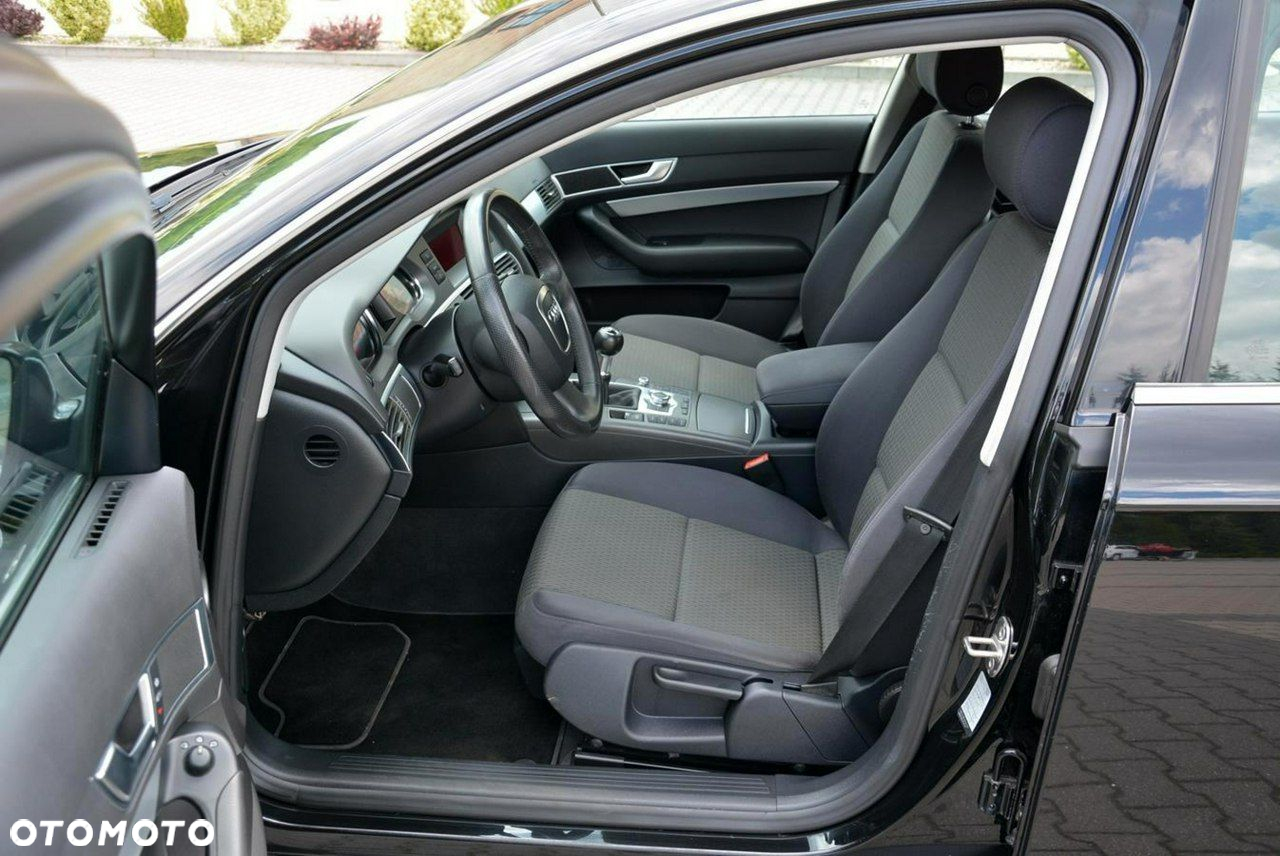 Audi A6 Avant 2.4 - 20