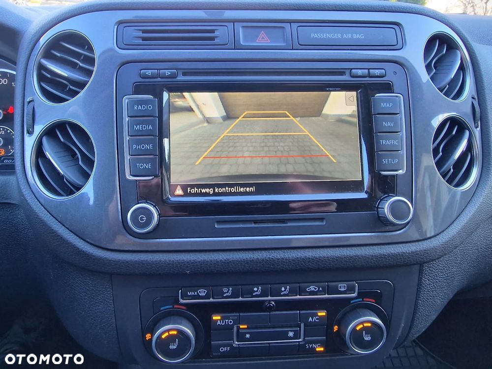 Volkswagen Tiguan 2.0 TDI DPF BlueMotion Technology Trend & Fun - 23