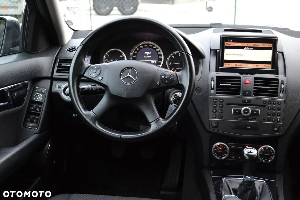 Mercedes-Benz Klasa C 200 CDI BlueEff Elegance - 21