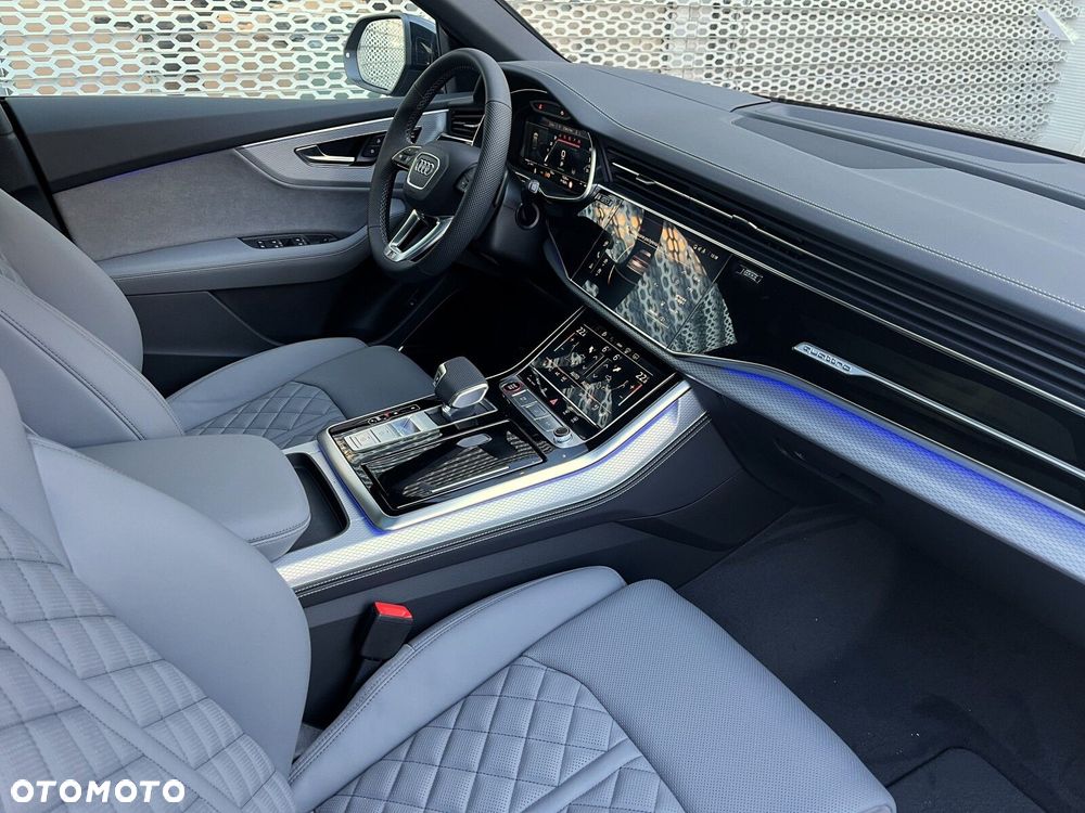Audi SQ8 - 14