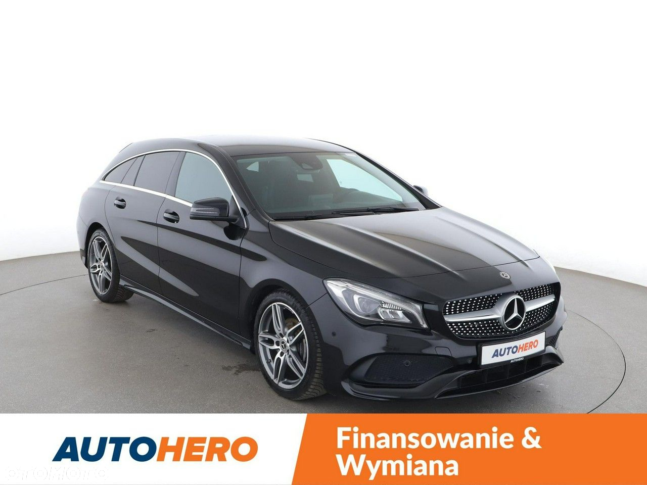 Mercedes-Benz CLA Shooting Brake 180 7G-DCT AMG Line - 10