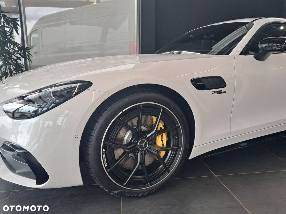 Mercedes-Benz AMG GT - 7