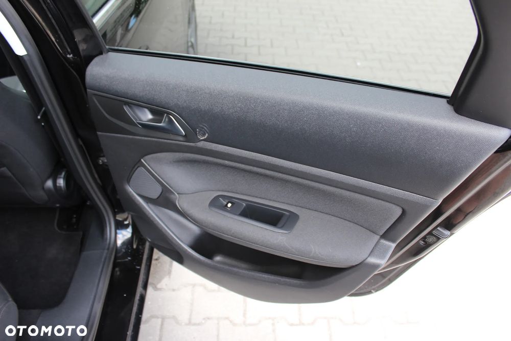 Peugeot 308 BlueHDi 150 Stop & Start Active - 22