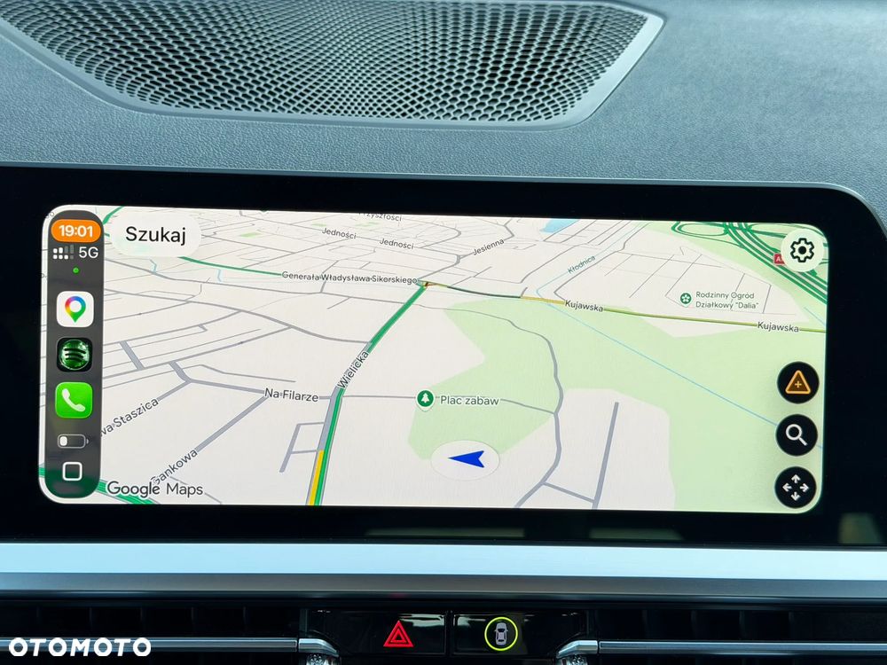 BMW Seria 3 320e M Sport - 16
