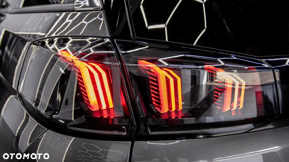 Peugeot 5008 2.0 BlueHDi Allure S&S EAT8 - 12