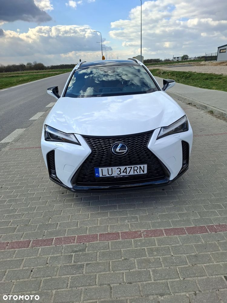Lexus UX - 2