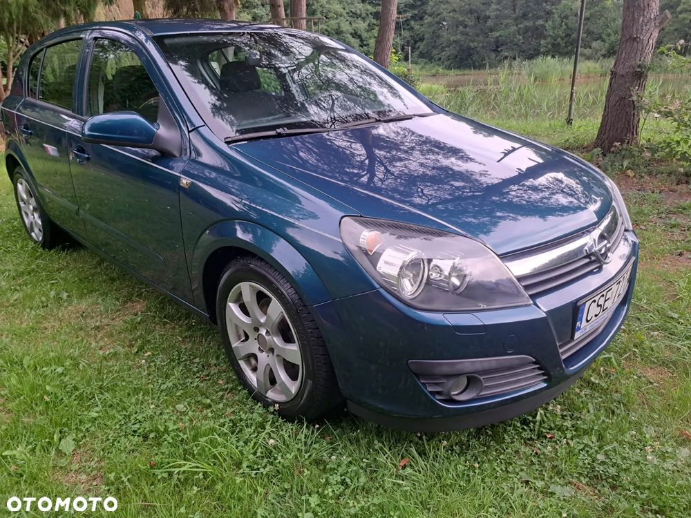 Opel Astra 1.6 Essentia - 1