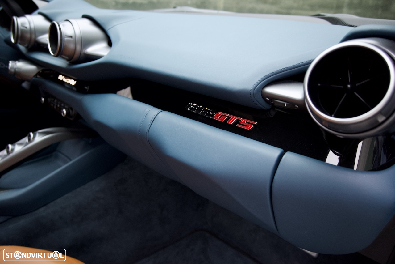 Ferrari 812 GTS Standard - 30