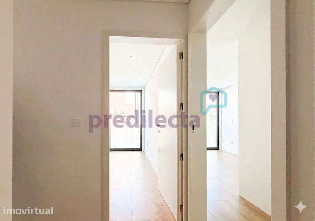 REF4179 - T2 Kit com garagem, um quarto com suite  – Hospital de S. - Grande imagem: 2/13
